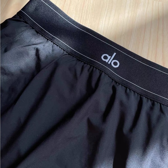 ALO Yoga Black Skirt - Picture 2 of 4